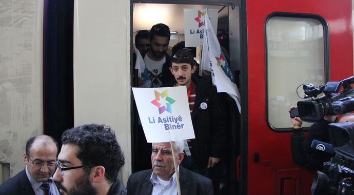 &#039;Barış Treni&#039; aktivistleri izlenimlerini aktardı