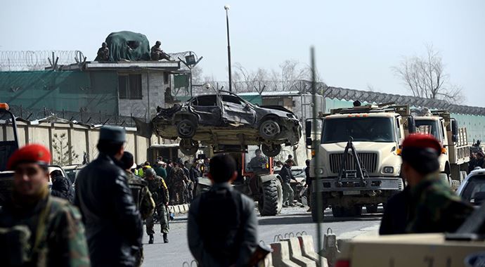 Afganistan&#039;da intihar saldırısı: 15 ölü!