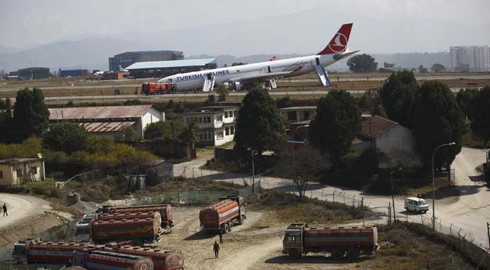 Türk Hava Yolları uçağı Nepal&#039;de kaza yaptı, 1 yaralı var!