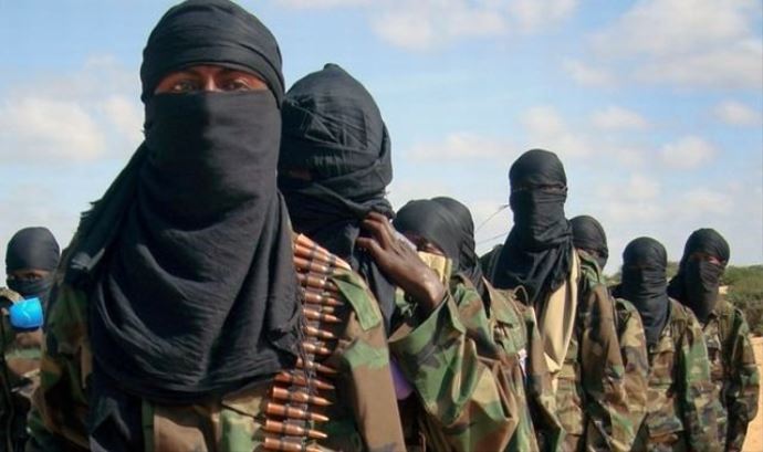 Terör örgütü Eş-Şebab militanları kabile liderini öldürdü