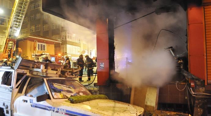 İstanbul Bahçelievler&#039;de korkutan patlama
