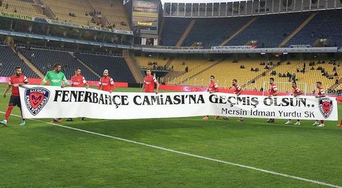 Mersin&#039;den Fenerbahçe&#039;ye pankartlı destek
