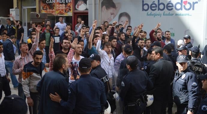 Bursa&#039;da HDP lokali açılışında gerginlik