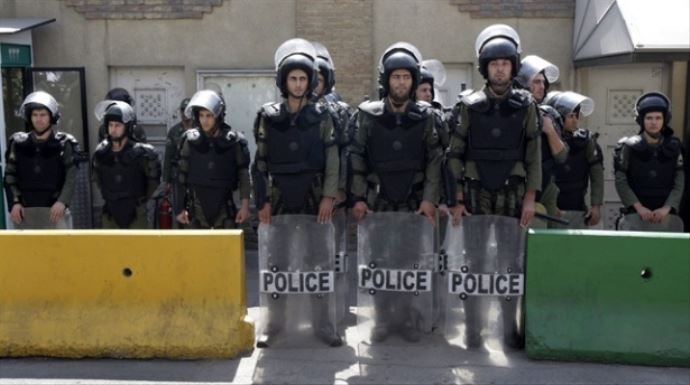 İran&#039;da polis karakoluna saldırı: 3 ölü