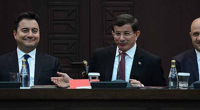 Davutoğlu&#039;ndan Ali Babacan için kritik açıklama