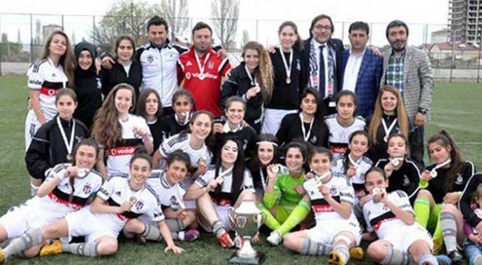 Beşiktaş Kadın Futbol Takımı şampiyon!