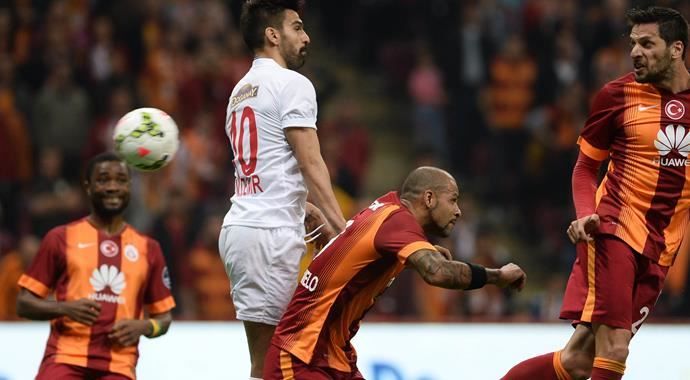 Galatasaray maçı kazandı, 2 ismi kaybetti
