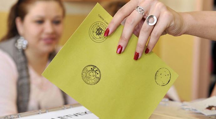 Almanya&#039;da oy kullanma tarihi belli oldu