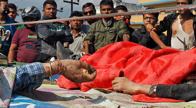 Nepal&#039;de ölü sayısı on binleri bulabilir