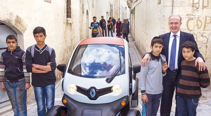 İbrahim Aybar: Elektrikli otomobil üreterek dünyayla rekabet edebiliriz