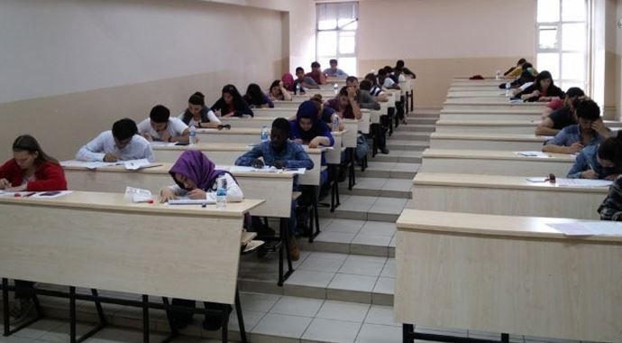 Uluslararası Öğrenci Giriş Sınavı 21 ülkede yapıldı