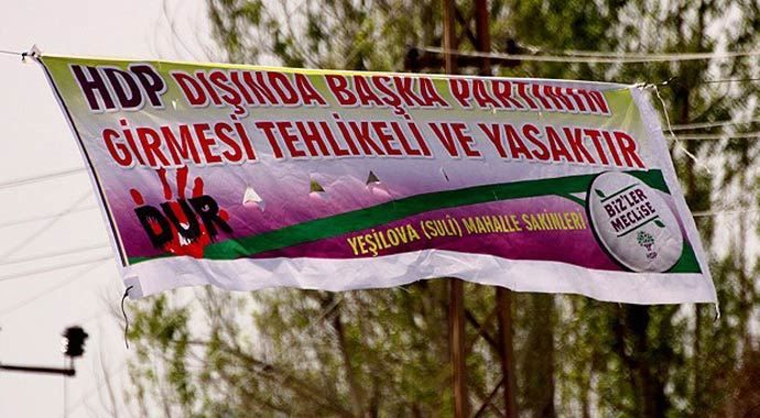 Skandal HDP pankartına büyük tepki