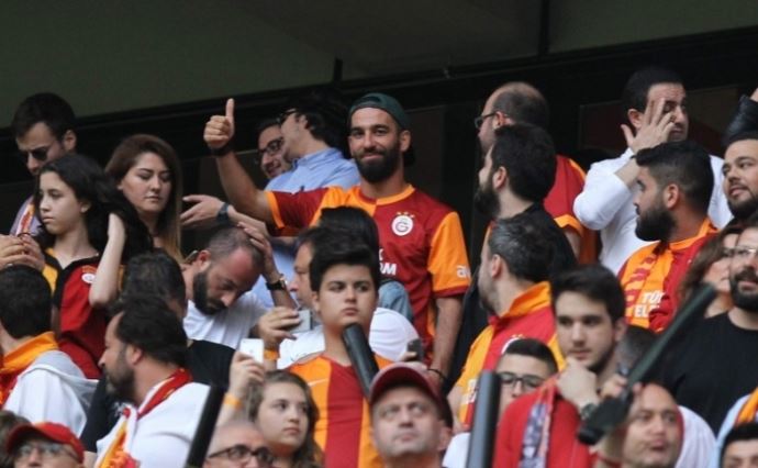 Sneijder, Arda&#039;yı çılgına çevirdi