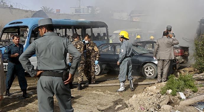 Afganistan&#039;daki intihar saldırısında 2 kişi hayatını kaybetti