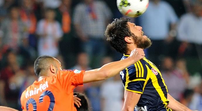 Fenerbahçe&#039;yi eski Galatasaraylılar yıktı