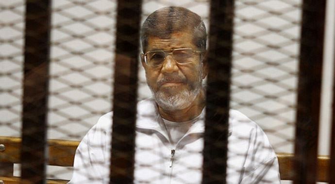 Mursi oğluyla görüştü: Cunta yönetimi yakında hesap verecek 