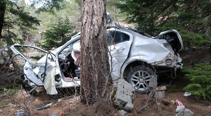 Antalya&#039;da 1 kişinin öldüğü kazada arabadan bakın ne çıktı!