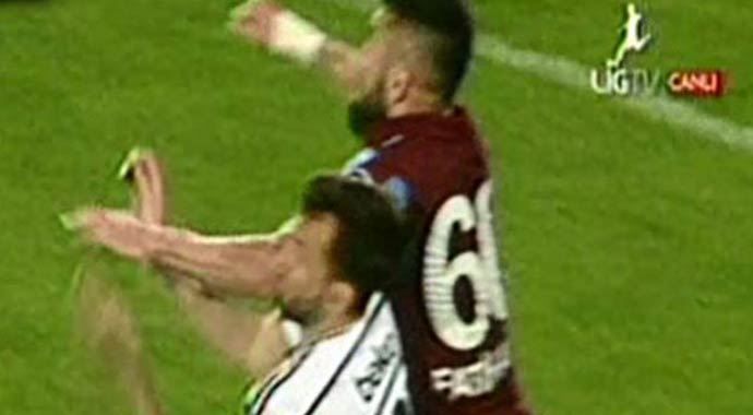 Mustafa Denizli: Penaltı ve kırmızı kart