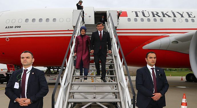 Başbakan Davutoğlu, Almanya&#039;dan ayrıldı