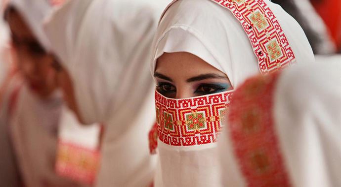 Türkiye, Gazze&#039;de 2 bin çifti evlendiriyor