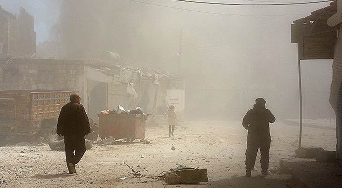 İdlib&#039;e vakum bombalı saldırı: 15 ölü