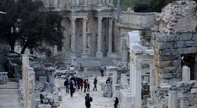 Efes Antik Kenti&#039;ne &#039;UNESCO&#039; müjdesi