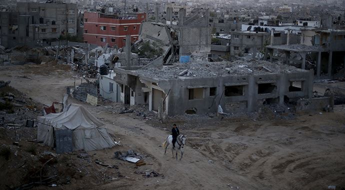 Gazze&#039;de yeniden imar hareketliliği