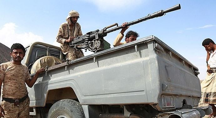Yemen&#039;de 3&#039;ü Husi komutanı 12 kişi öldürüldü