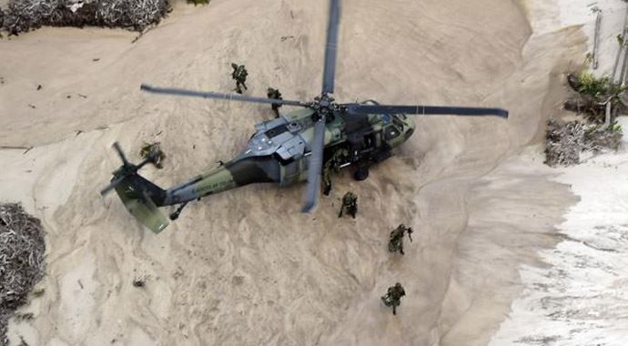 Kolombiya&#039;da askeri helikopter mayın tarlasına indi: 4 asker öldü, 6&#039;sı yaralandı