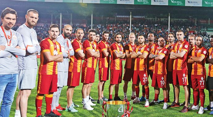 Galatasaraylı futbolculardan net mesaj: Türkiye&#039;nin en iyisiyiz 