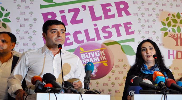 HDP, CHP&#039;nin oylarıyla barajı geçti