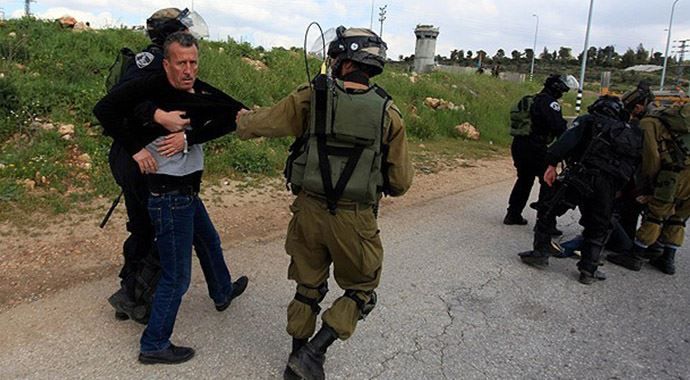 İşgalci İsrail güçleri, 40 Filistinliyi gözaltına aldı