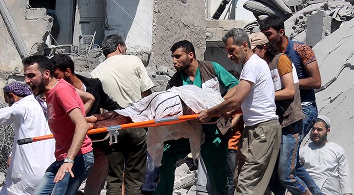 Katil Esad güçleri Halep&#039;i vurdu
