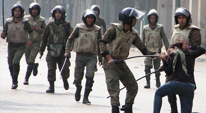 Mısır&#039;da yüzlerce tutuklu kayıp