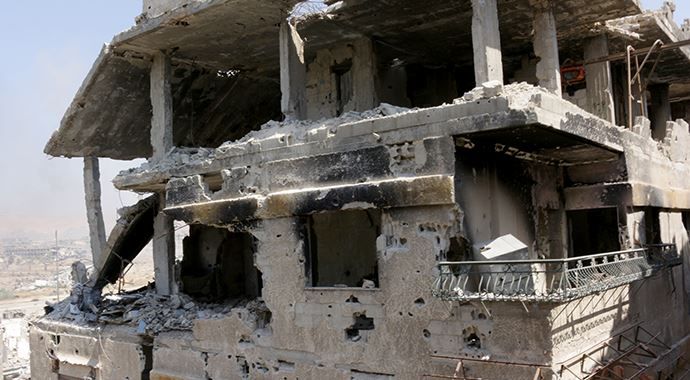 Katil Esad güçlerinden yeni katliam: 32 sivil hayatını kaybetti