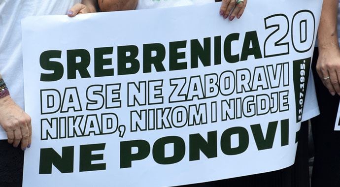 Sırbistan&#039;da &#039;Srebrenica&#039; eylemi