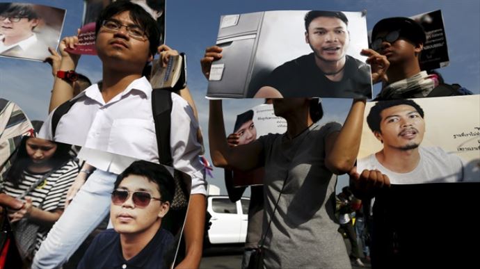Tayland&#039;da serbest bırakılan öğrenciler, tekrar tutuklandı