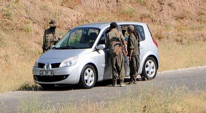 PKK Tunceli&#039;de yol kesti