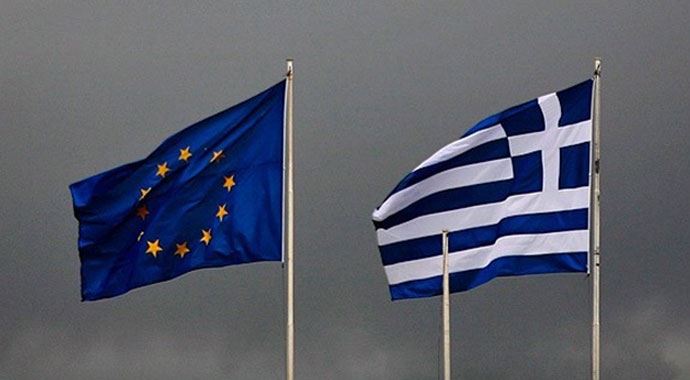 Yunanistan iflastan kurtuluyor