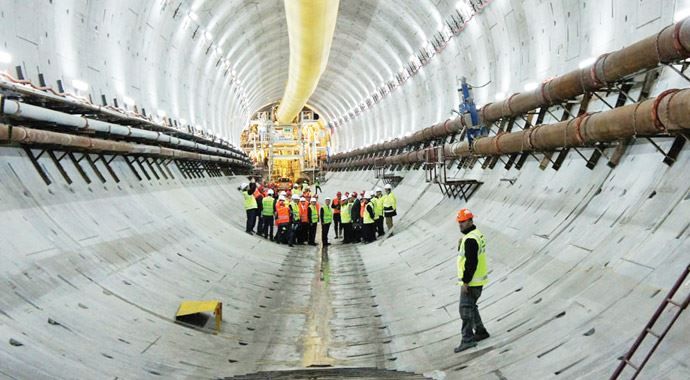 Avrasya Tüneli&#039;nde ışığa 75 metre