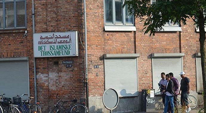 Kopenhag&#039;daki cami kundakçısı şizofren çıktı