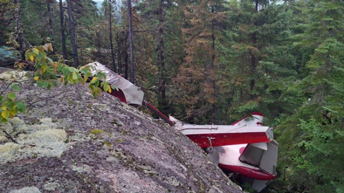 Kanada&#039;da küçük uçak düştü: 6 ölü
