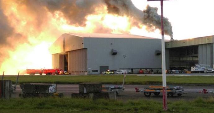 Dublin Havalimanı&#039;nda korkutan yangın