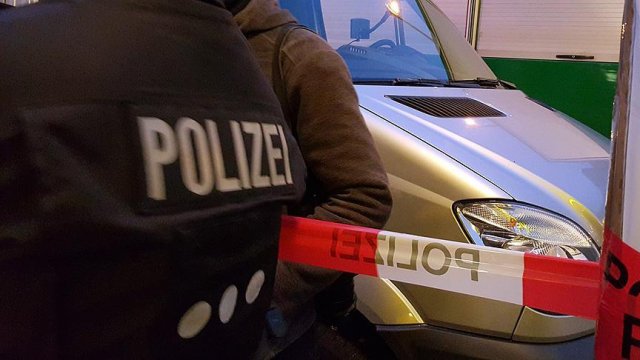 Almanya’da silah ticareti yapan bir kişiye gözaltı