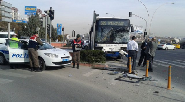 Ankara&#039;da korkunç kaza, yaralılar var