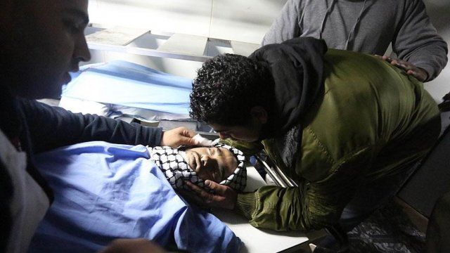 İsrail askerlerinin kalbinden vurduğu Filistinli çocuk hayatını kaybetti