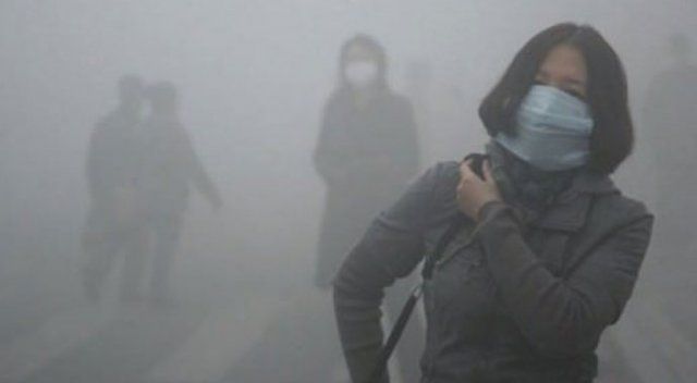 Pekin&#039;de hava kirliliği alarmı!