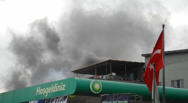 Bayrampaşa’da benzin istasyonu yanında yangın çıktı!