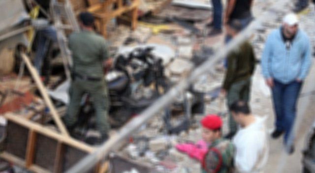 Lübnan&#039;da canlı bomba patladı: 3 ölü