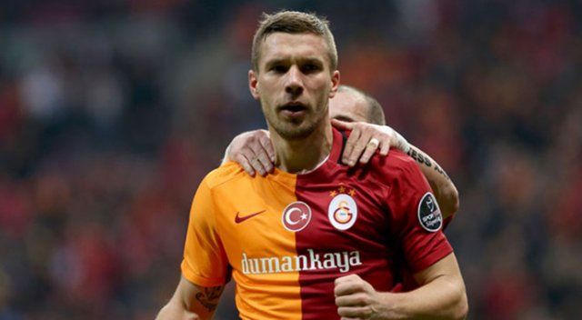 Podolski&#039;den Fenerbahçe ve Beşiktaş&#039;a gözdağı!
